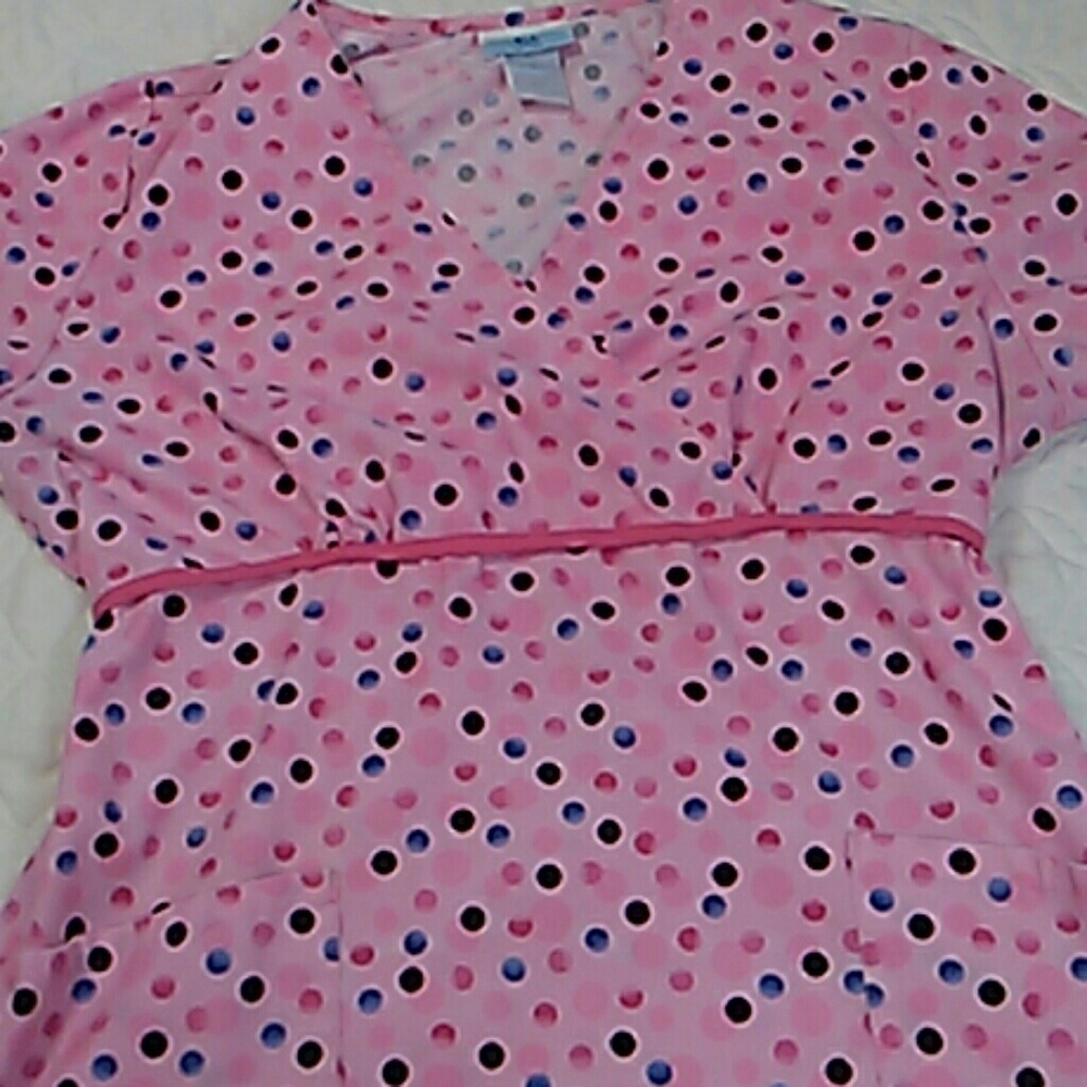 SB Scrubs brand used scrub top, pink polka dots M